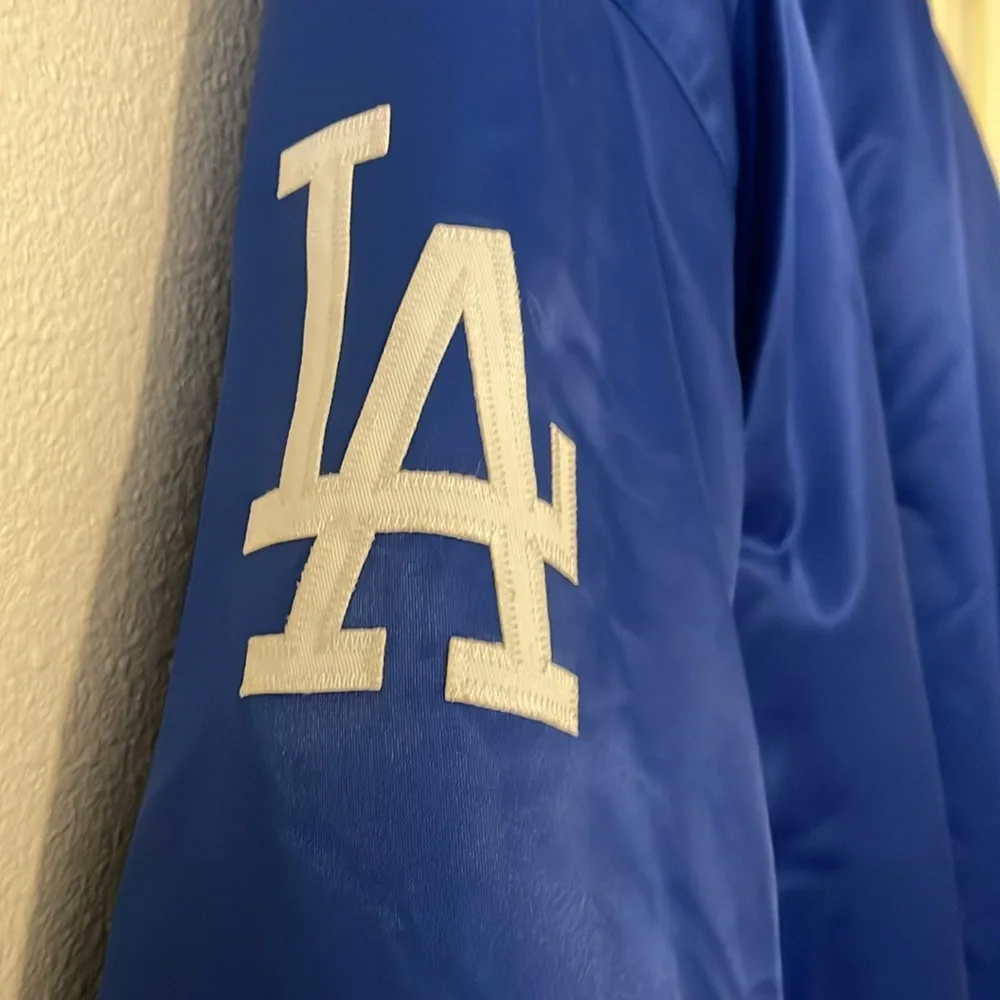 New dodger jacket - Picture 3 of 4